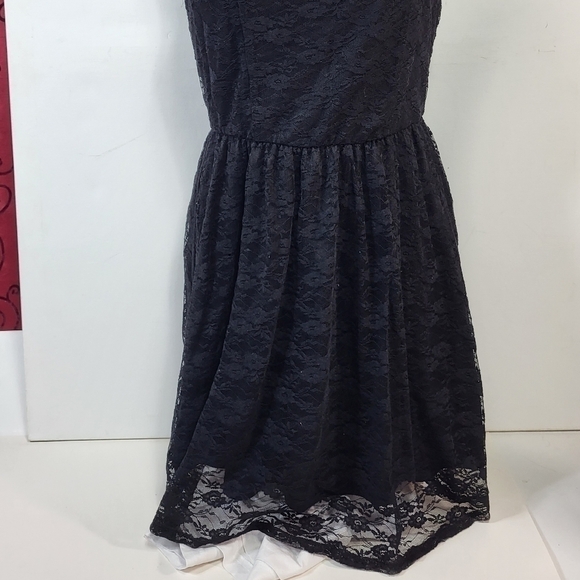 Wet Seal Black Lace Dress - Picture 5 of 10